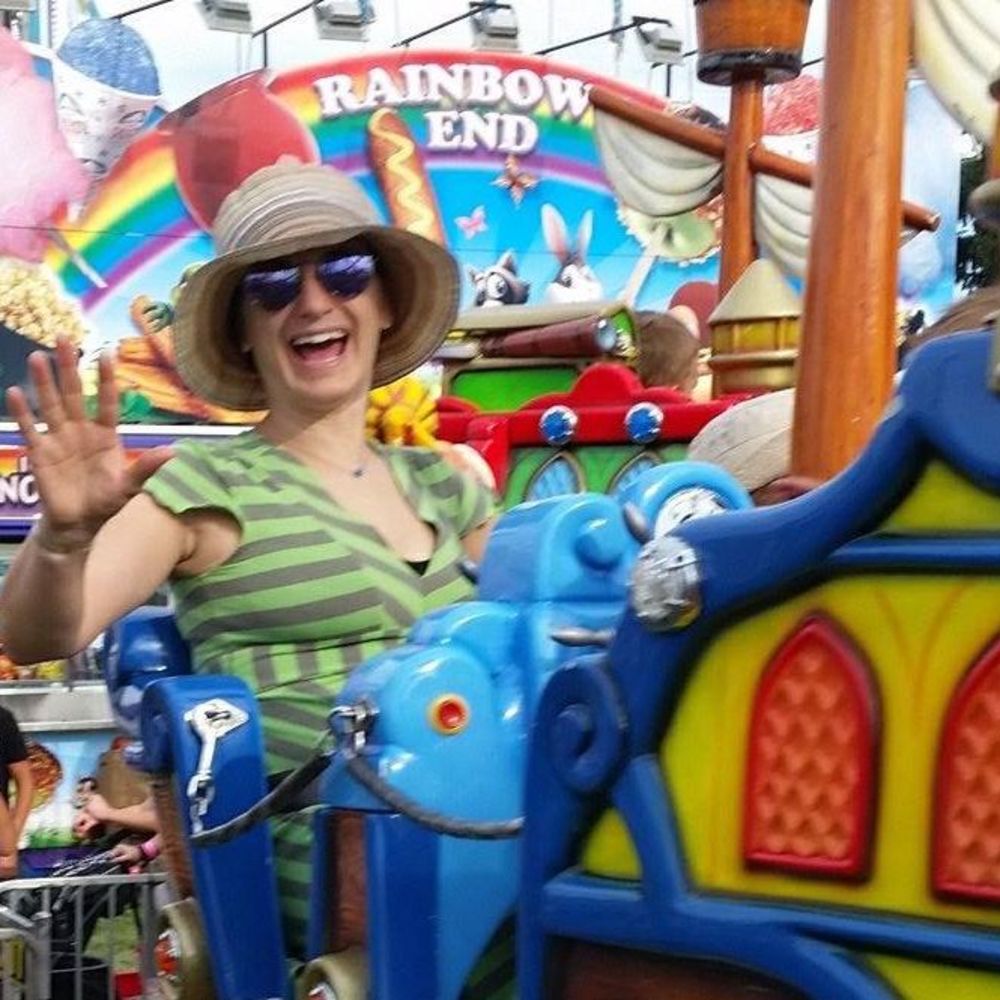 Meet your Posher, Laura